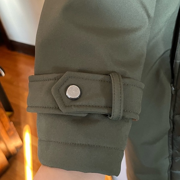 Gallery New York size LARGE olive green puffer coat - Picture 5 of 9